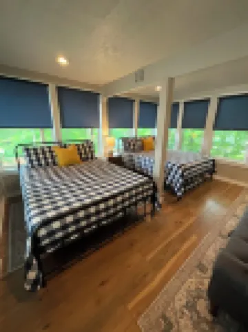 4 bed cabin in delightful Byrdstown with fitness room, WiFi, ACBoat/trl parking