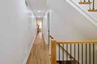 4-bedroom 3.5 Bathrooms townhome located downtown Wilmington, DE  with W/D!