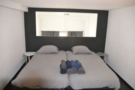 Loft Duplex Villeurbanne Отели рядом с достопримечательностью «Университет Клод Бернар Лион 1»