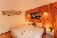 Villa with 4 bedrooms and pool in Surf Resort Các khách sạn ở Raposeira