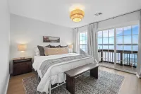 Sunset Cottage on Grand: Waterfront Views - Dock - Fire Pit - Boat Parking