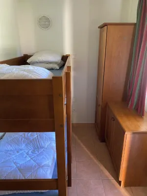 Studette 5 People in Monflanquin - Heated Swimming Pool, Parking & Free Wifi