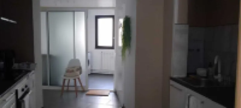 Welcome to walk or cycle nearby.