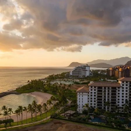 Alluring and Elegant Ocean View Luxurious Beach Villa in Ko Olina