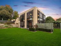 Beauty with Panoramic Views of Mount Pirongia Hotels in Te Awamutu