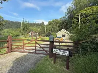 Riverside Cottage, Abergwynant (sleeps up to 3) - don't forget your binoculars!