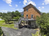 3 Mins to Beach, Cozy Frisco 3Bd w/ Hot Tub