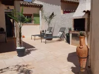 House with swimming pool in a village between Cannes and Grasse on the mimosa road Hotels in Pégomas