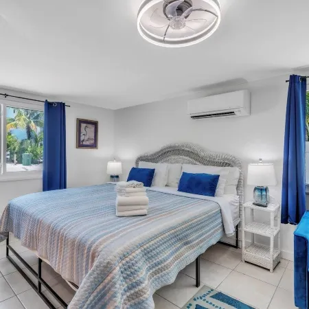 Conch Cottage 1 Bedroom Villa by RedAwning