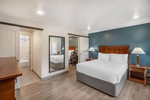 Best Western Plus Clocktower Inn