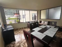 Amplio apartamento familiar en el centro de Baños incluye garaje.