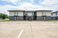 Chic Stay @ the Hub – WiFi+Parking w/ Weekday Deal