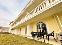 Bavaria Mountain Lodge Chalet Holiday apartment up to 5 guests Sauna Villa Ski Hiking Hotel di Hohenwarth