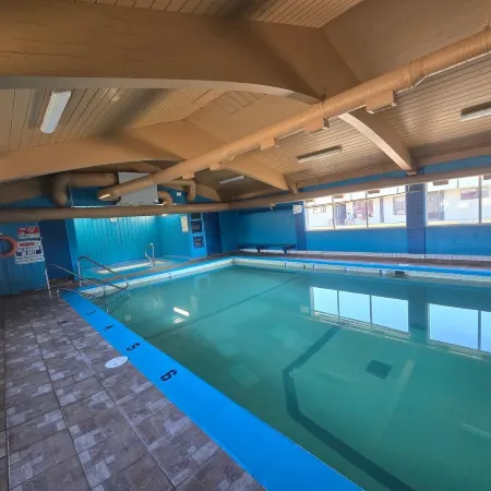Camelot Court Motel