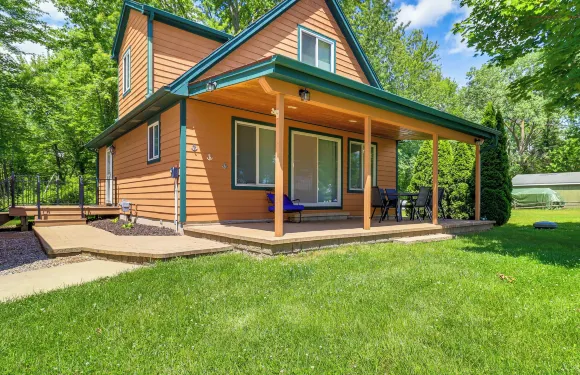 Brooklyn Cottage 有碼頭 - 距離 Wamplers Lake 僅幾步之遙！