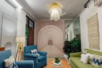 2BHK Tropical Haven Lajpat Nagar Hotels in Lajpat Nagar