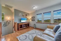 Charming 1-bedroom house with WiFi, AC in lovely Snohomish Hotels in Cathcart