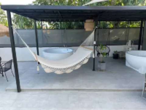Casa Nativa Luxury Home with 2 Jacuzzis Hoteles en Mayagüez