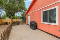 Lower Rates!  the Grand Canyon Orange Blossom -Downtown with A/C.