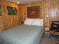 The Family Lake Place- 3 Bdrm- Year Round Hiking, Boating, Fishing - 3-Star