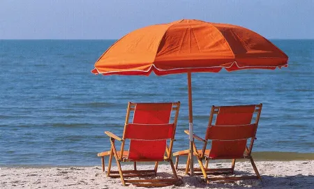 Sunset View Beach Bungalow - Pets Allowed. Amazing covered deck and yard. Отели рядом с достопримечательностью «Cape May Lighthouse»