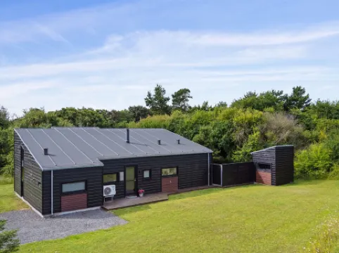 "Herdie" - 900m from the Sea