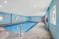 Quality Inn - Pool