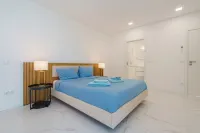 Villa Tapisco with private swimming pool