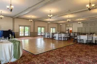 Eagle Mountain House and Golf Club