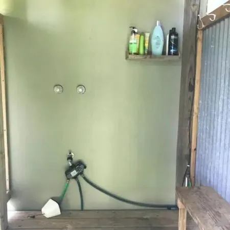 Emerald Mermaid cozy studio apt private beach access including parking & shower