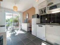 Bright Villa Stay in Sérignan - Uima-altaat