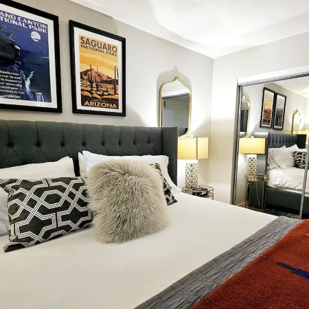 Stylish Southwestern Condo for your spring training & ASU headquarters.