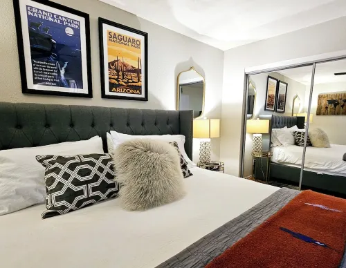 Stylish Southwestern Condo for your spring training & ASU headquarters.