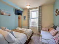 Apartment in Beaumaris near the Coastline Отели в г. 