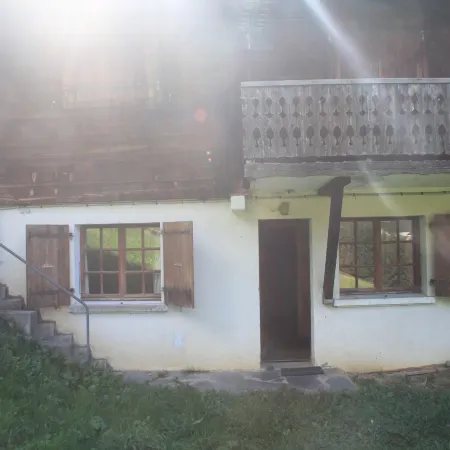 Chalet in Vonnes near Chairlifts & Shuttle