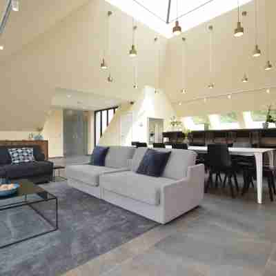 Lovely holiday home 'Walleken' with a pond Rooms