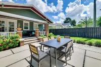 Renovated, Stylish Retreat w/ Patio in Lakeland! - 3-Star