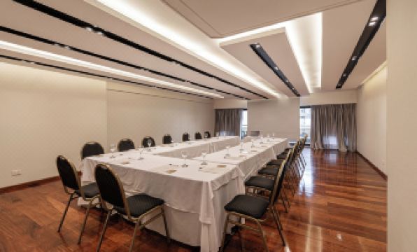 Feir's Park Hotel & Rooftop