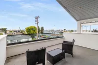 @ Marbella Lane - Luxi 4BR Haven w/ Skyscape Views