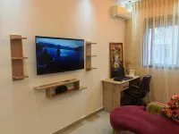 Tidy and Calm appartment  equiped with WiFI  close to airport and ocean