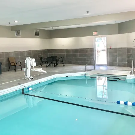 Red Roof Inn & Suites Omaha - Council Bluffs