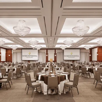 InterContinental Hotels CLEVELAND by IHG Отели рядом с достопримечательностью «Кливлендский оркестр»