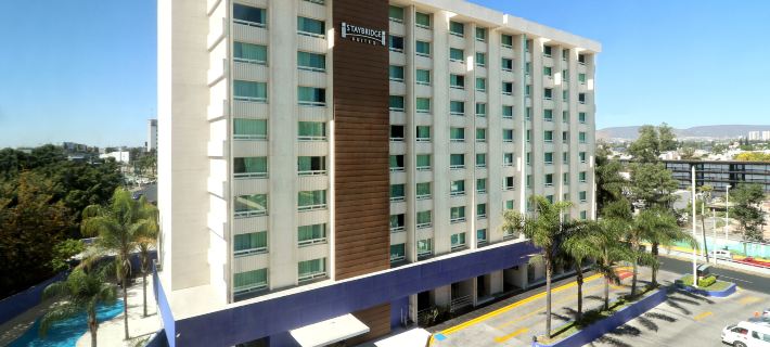 Staybridge Suites GUADALAJARA EXPO by IHG Hotel di Guadalajara