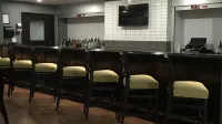 Holiday Inn HARRISBURG EAST by IHG - bar