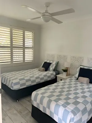 Lovely Iluka! Come whale spotting! Boat ramp, boat parking,barbi, jetty, pool.