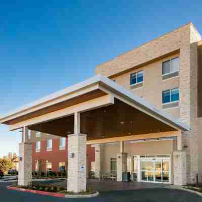 Holiday Inn Express & Suites BEND SOUTH by IHG Hotel Exterior