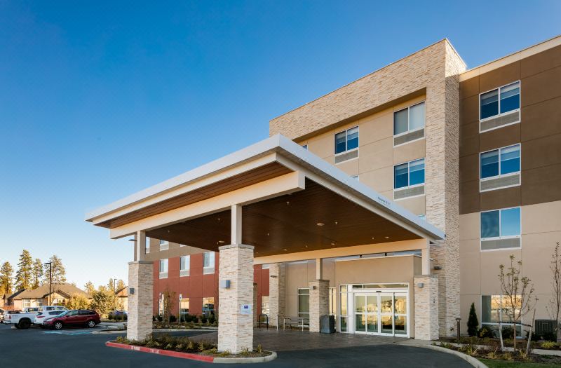 Holiday Inn Express & Suites Bend South by IHG