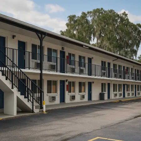 Travelodge by Wyndham Gainesville