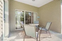 Holiday Ridge Escape - Holiday Hills Branson - Golf Resort - Outdoor Pools