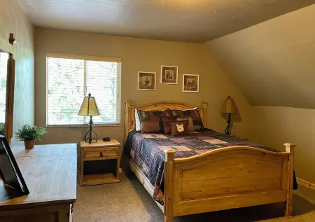 Mountain Home Paradise Fish, Hike, ATV or Relax, Great for Large families